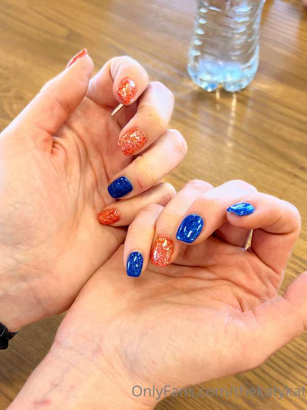 My fingernails.  😝

Since the Edmonton Oilers were in the St..