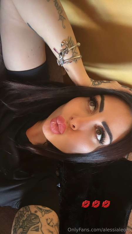 💋