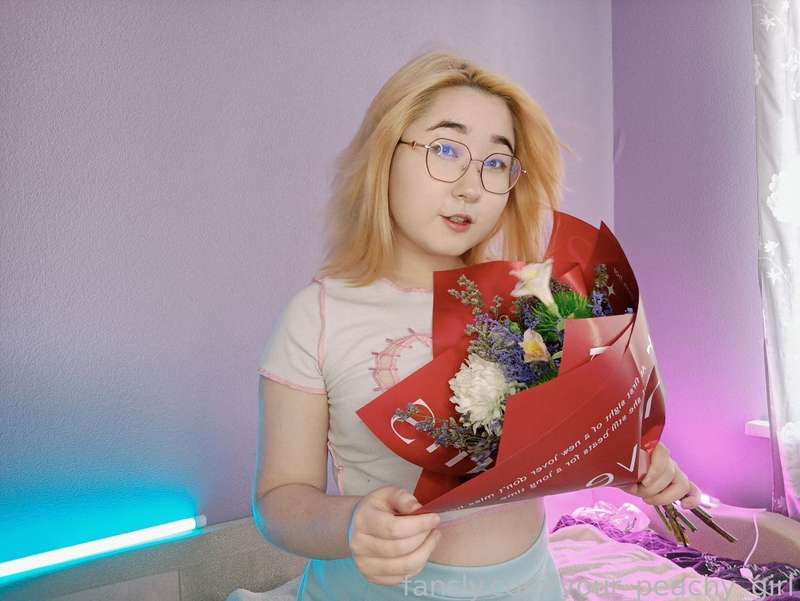 Your_Peachy_Girl - Fansly - 23 Jul, 2024