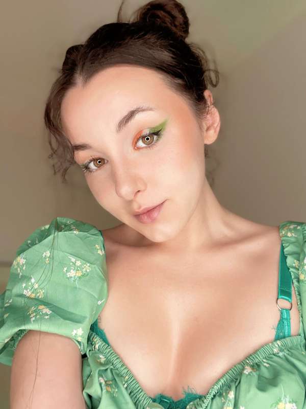 Kiss me, I’m Irish… -ish. 👀🍻🍀🇨🇮