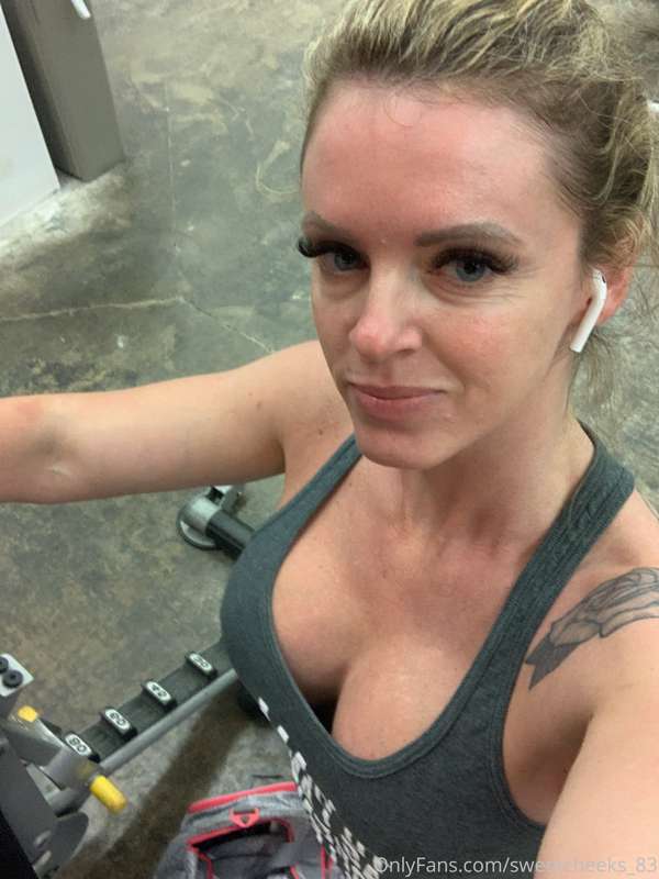 To legit to quit 😜 so I have good news, Only Fans reactivate.. 1
