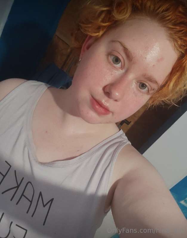 Hey honey! I'm Сharly, new here🥺👉👈AVAILABLE NOW 🥵 @queen_cha..