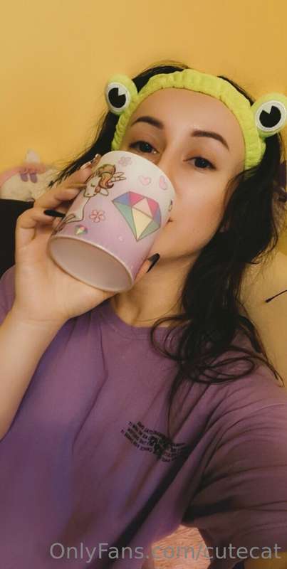 Coffee time! ☕️What kind of drinks do you like?💞