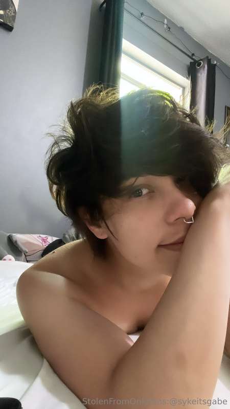 Messy morning head days 🥺 pls pat my head 4