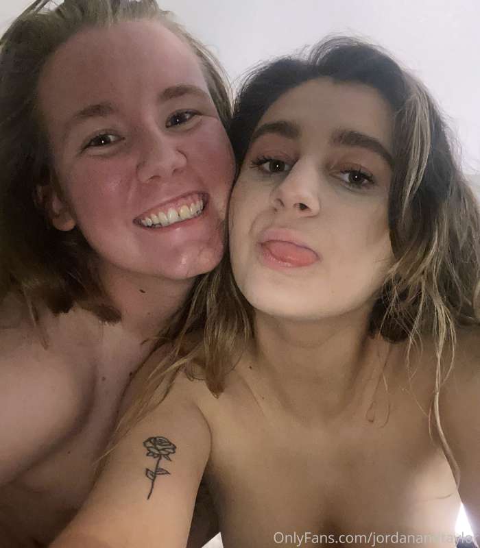 goodnight from us 💖 how many times do you think we’ll make e..