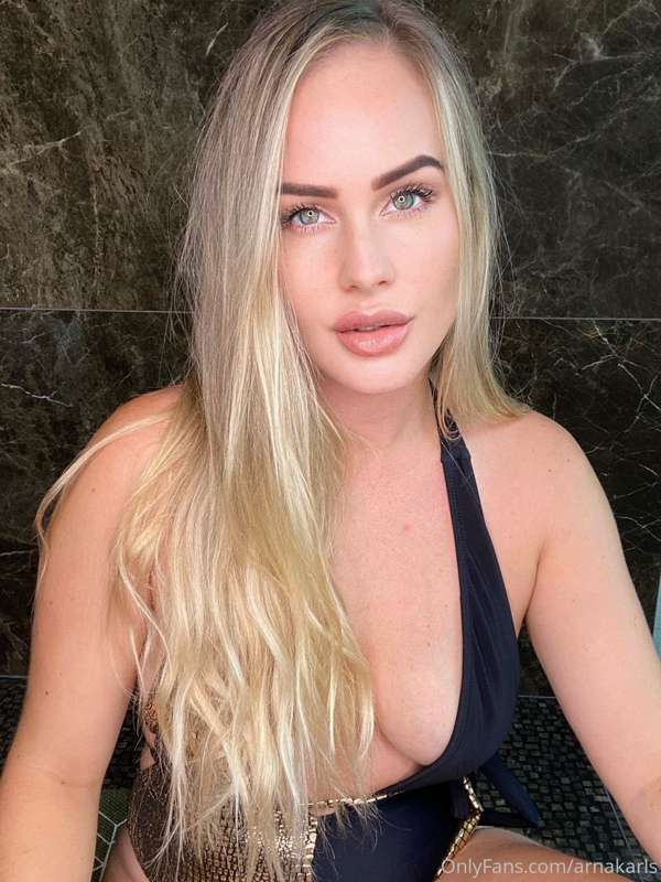 Let me get that cock out 🥰