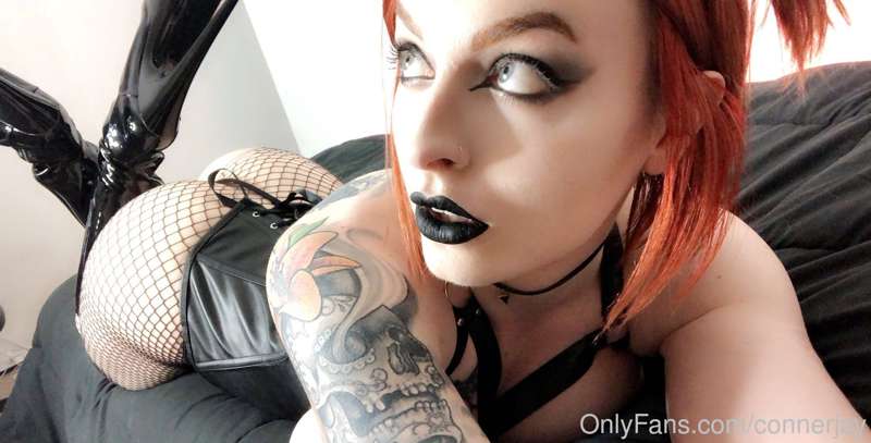 😈 2