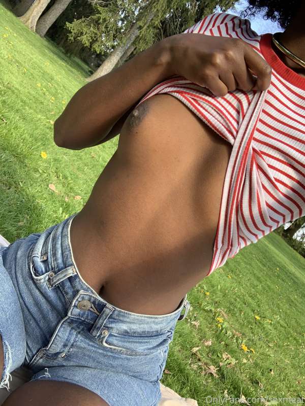 I’m a tease but it’s so much fun to see how hard I can get y.. 3