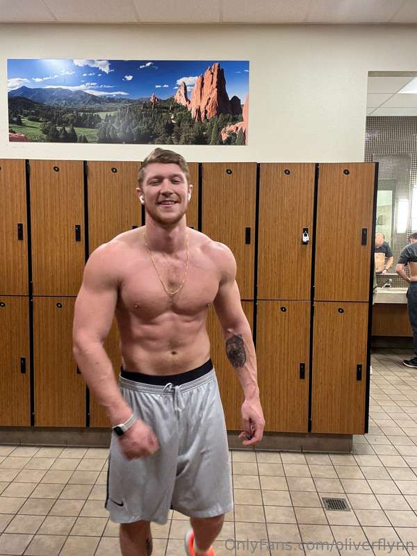 No shirt, no problem 