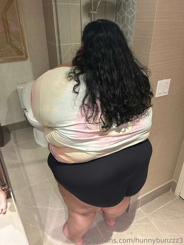Heheh always captures how big i look at different angles 🤭❤️ 7