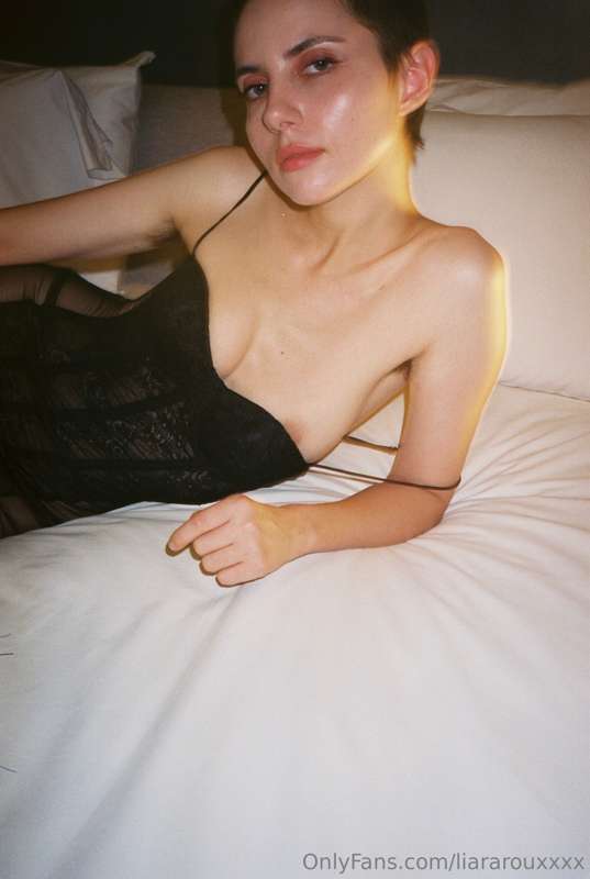 Go look my main page, @liararoux . All the NSFW photos are t..