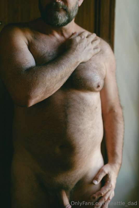 Sometimes that soft morning light hits just right. I wish yo.. 5