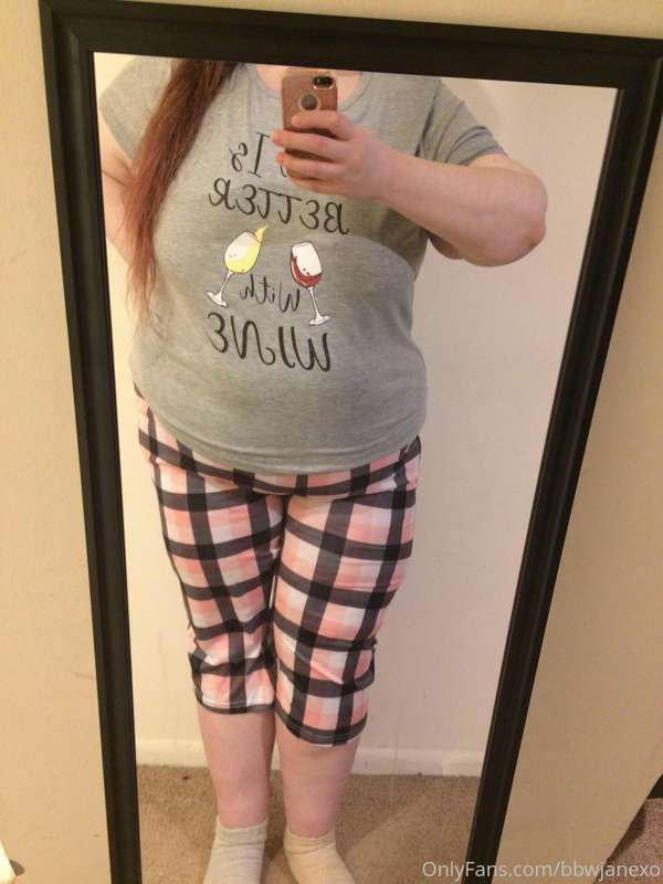 I got new jammies from a favorite today. 🥰 They are sooo com..