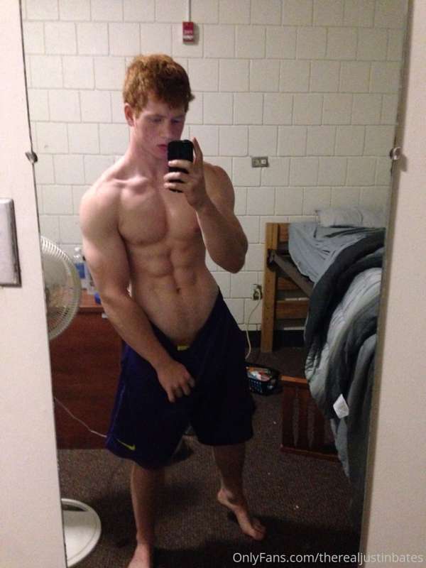 Stripping in my dorm while my roommate is asleep 😈