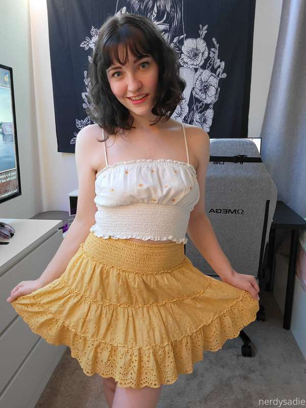 hi there 💛🌼