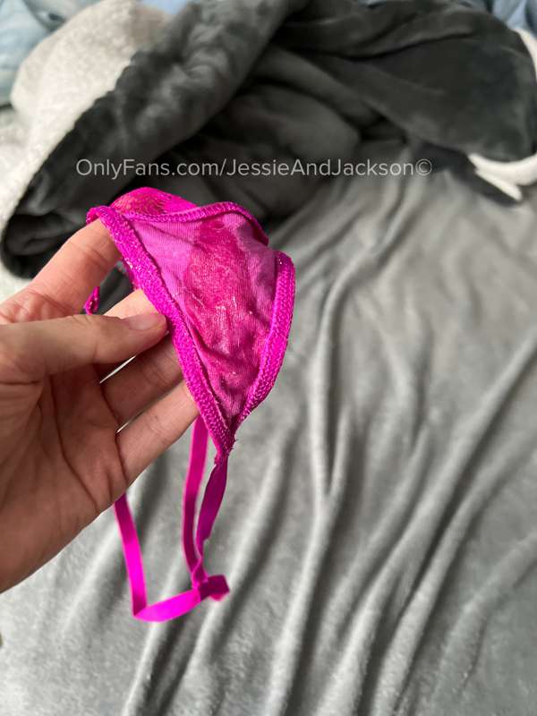 **For the wet panty lovers out there** 😍
I had some solo fun.. 1