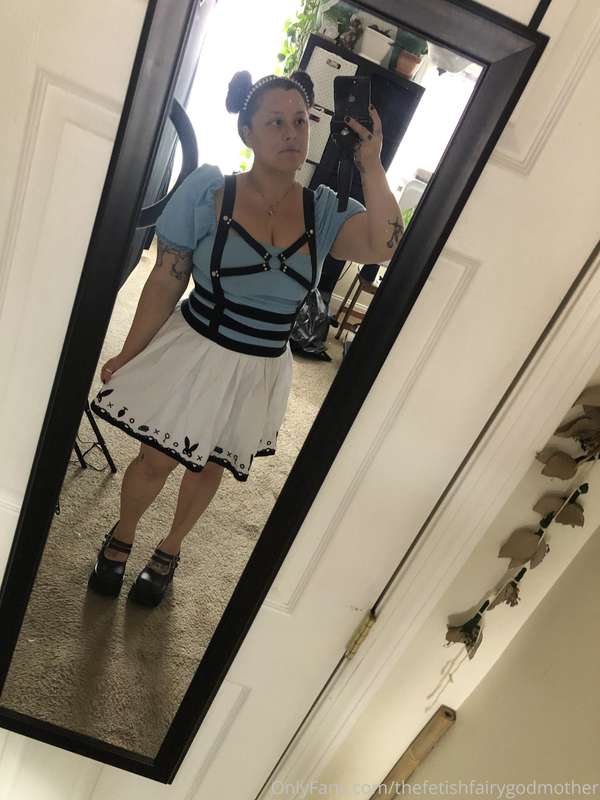 My dress has buttplugs… 2