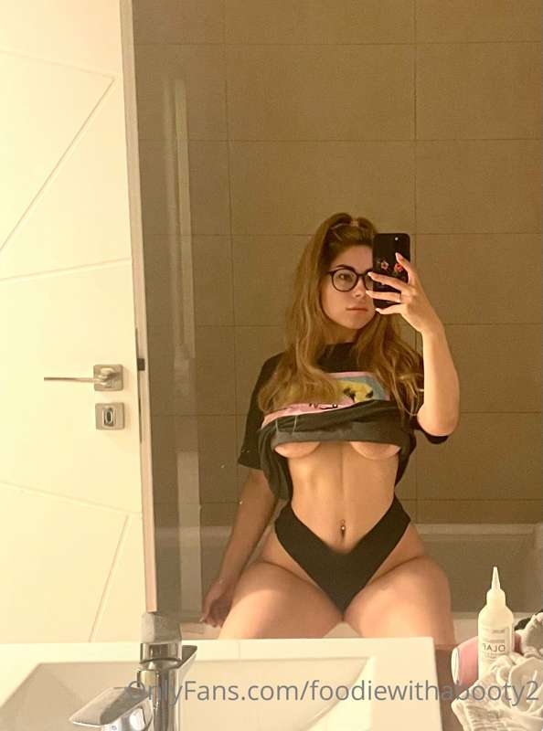 Thick thighs save lives?😃