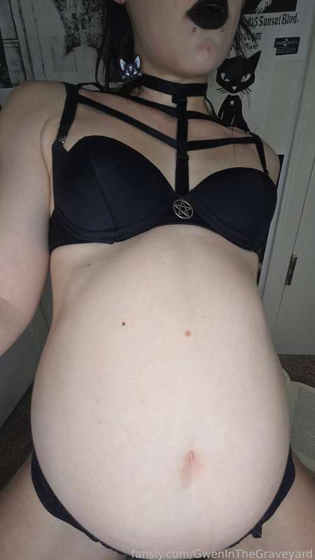 Gweninthegraveyard - Fansly - 09 Jun, 2025 21