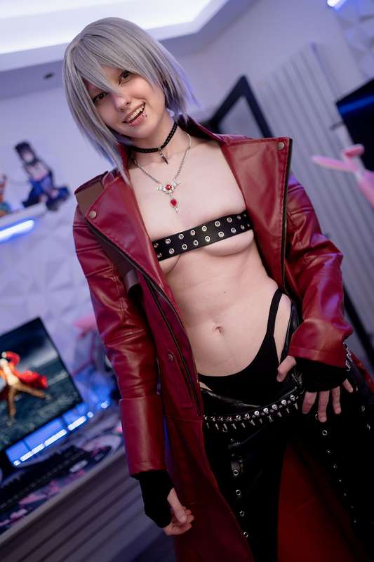 Little_Emo_Kitten - Fansly - 06 Jun, 2025 1