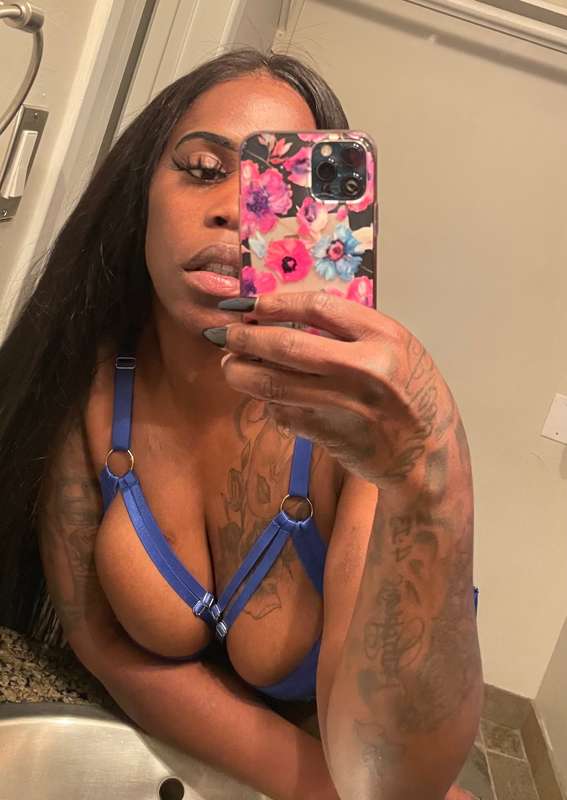 last month photos: 💙
late night realization hits different. 1
