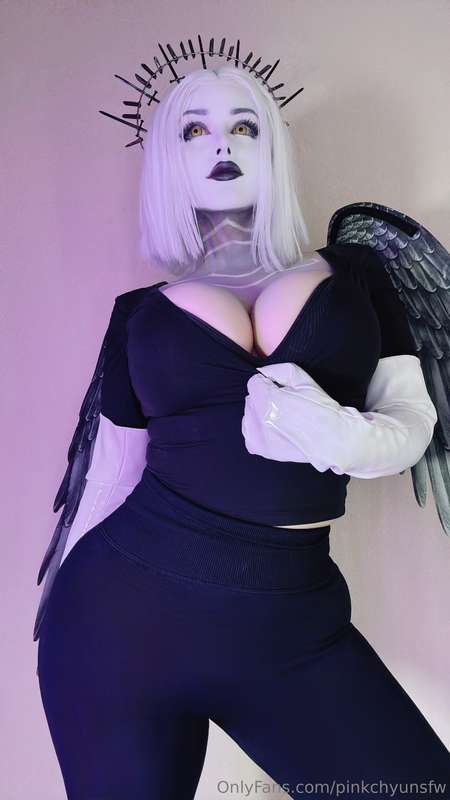 You're going to want to check your DMs! ( ꩜ ᯅ ꩜;)⁭ ⁭ My sexy..