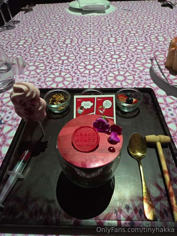 come with me on a date at Le Petit Chef 2