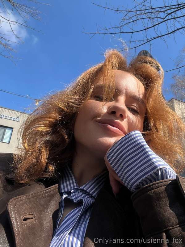 Sun-kissed and feeling unstoppable ☀️✨ How’s your day going?
