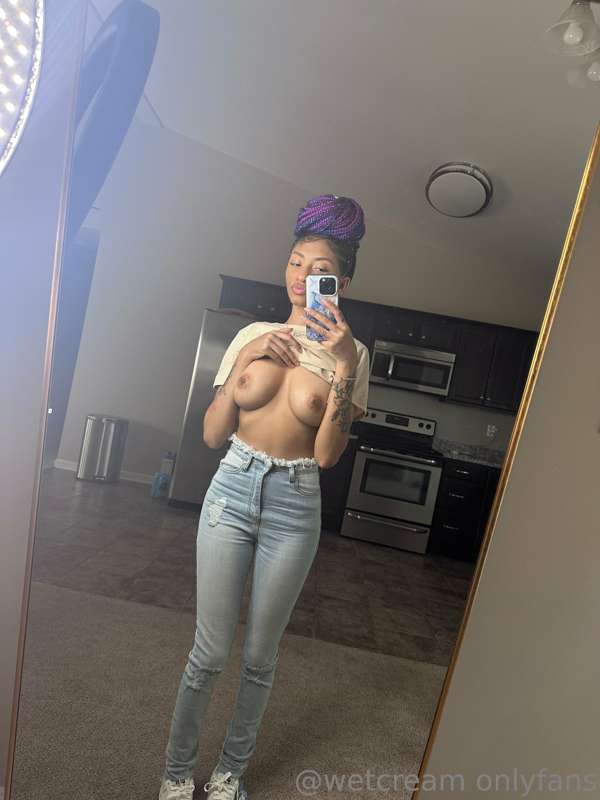 tittys out😏 tip 9
