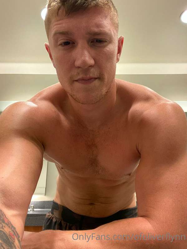 Hey Babe, looking to have some hot and sweaty fun with me?