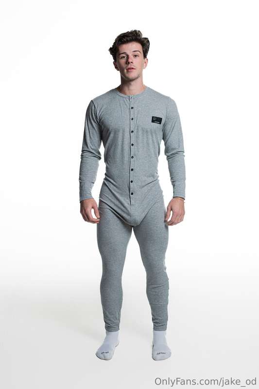Wanna get cozy for the chilly nights? What better way than g.. 6