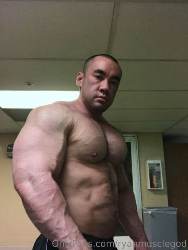 Ryanmusclegod - Onlyfans - 26 Dec, 2024