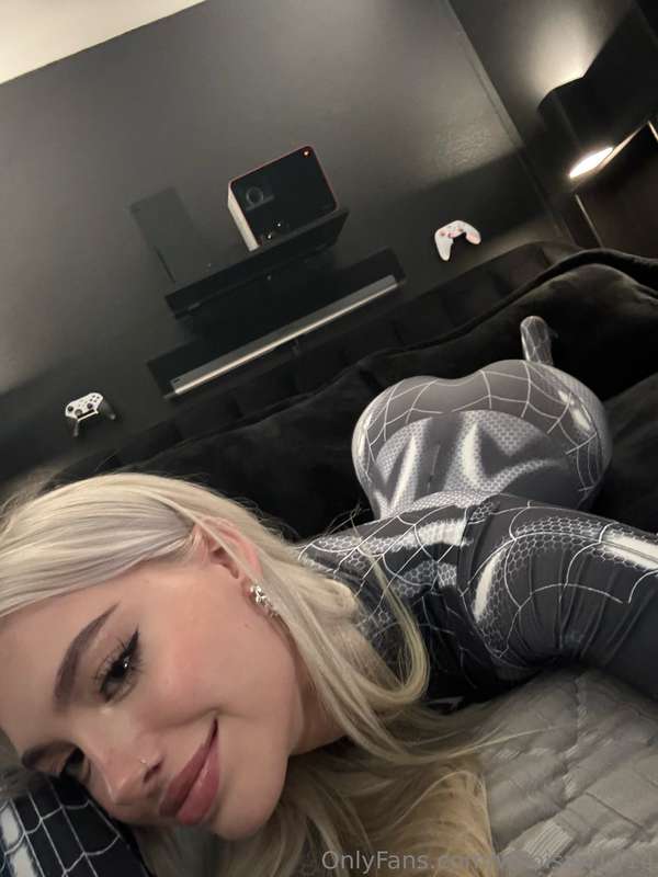 caught you in my web—what’s your next move? 😈
