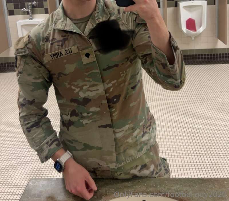 Me jerking and soldiers being soldiers! 18