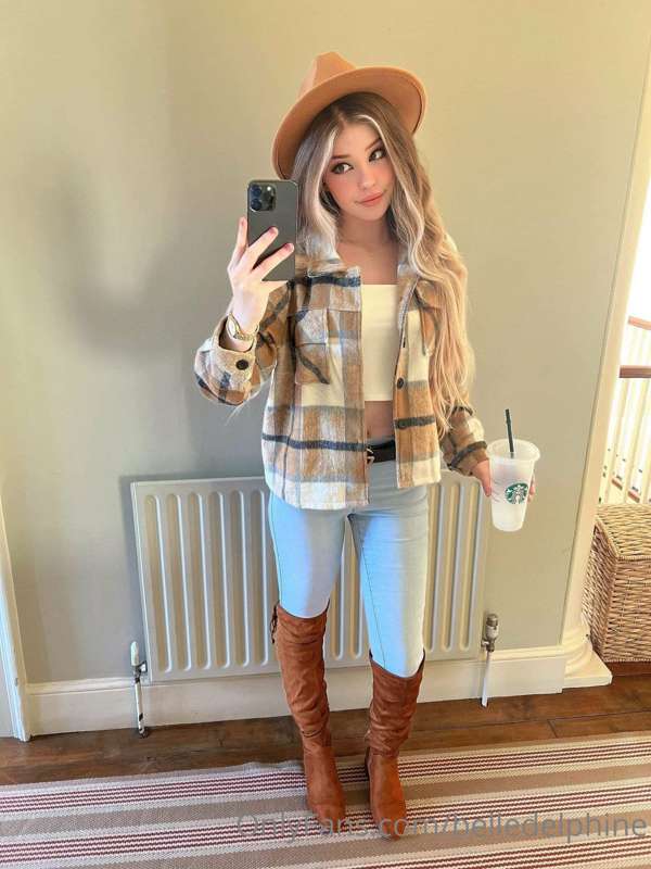 Howdy neighbour 🤠 
Just thought I’d swing in and say hey! 
I.. 2