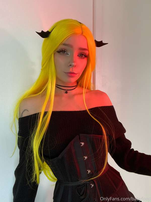 Golden Succubus 🖤🦇🕷 pt. 1 31