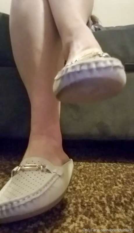 pic for the White Mules Shoe Play video I just posted 💋