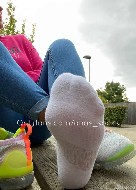 For you my sweaty socks after work pathetic loser!
