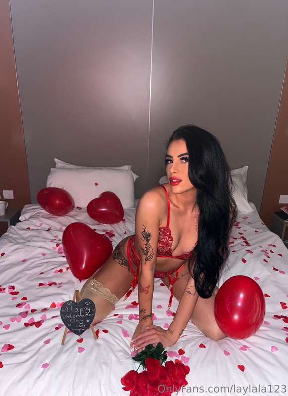 I want you to make love to me on this bed
