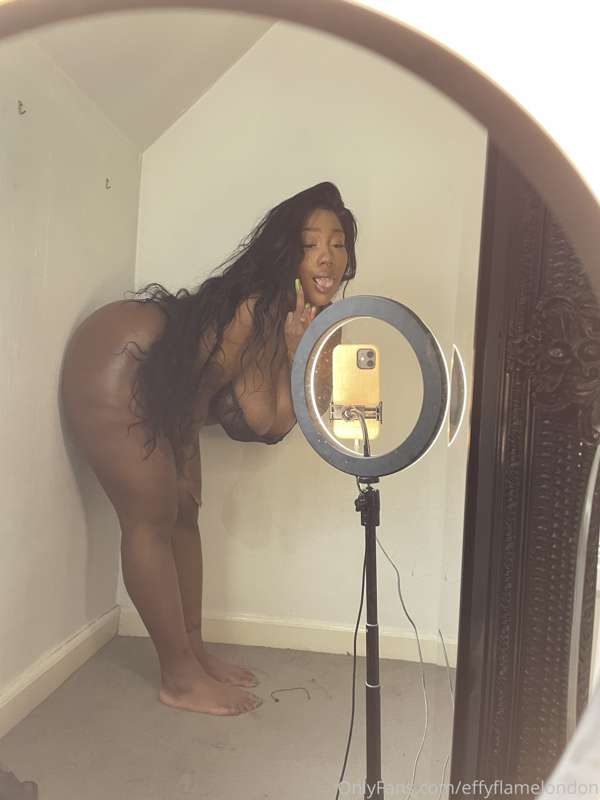 Effyflamelondon - Onlyfans - 05 Jun, 2021
