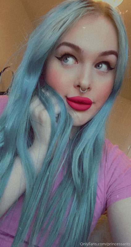 Kiss me baby