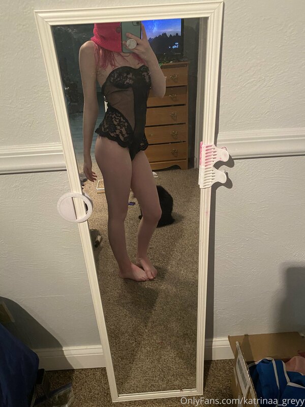 what do u guys think abt this cute lil outfit? 3