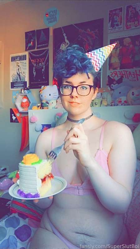 Superslutboi - Fansly - 16 Sep, 2021