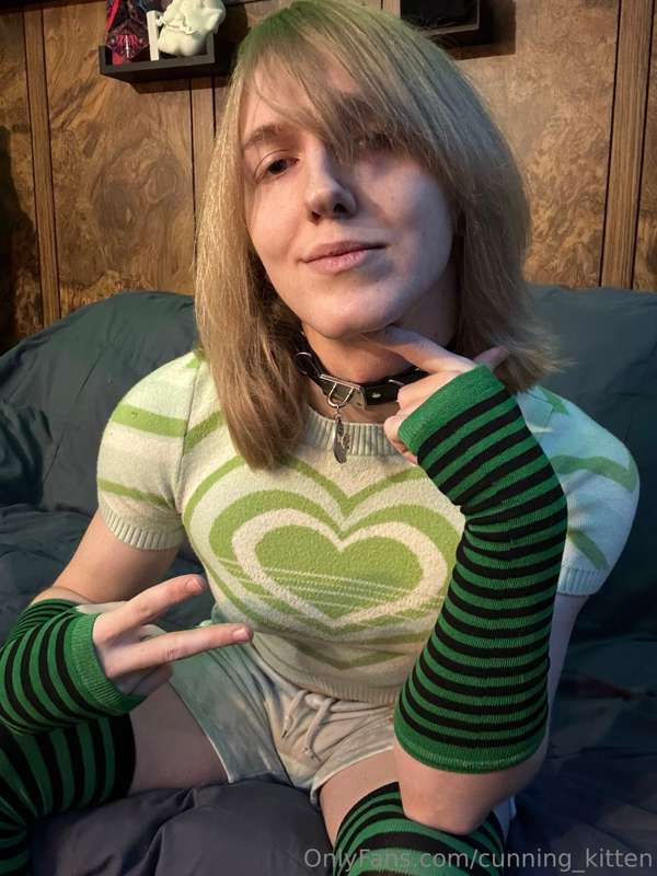 Happy Friday! ❤️💕❤️ I know it’s late but my sleep has been a.. 10