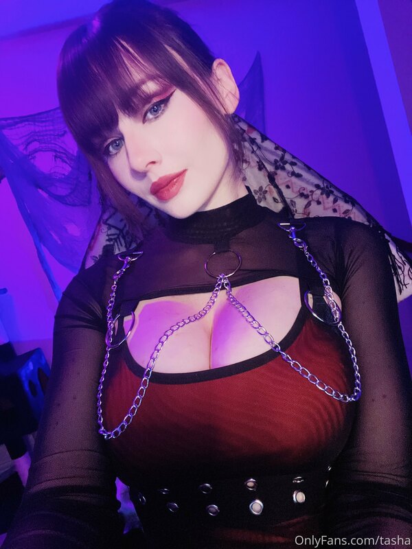 I’m feeling generous today my darlings ?
Enjoy this set of 2.. 2