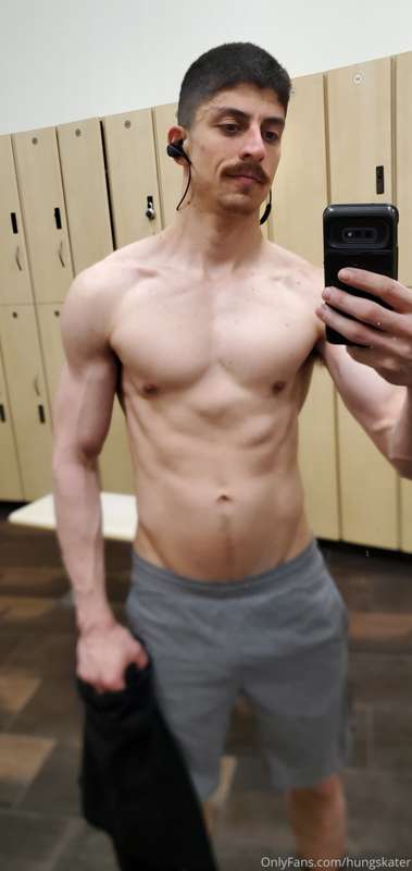 The sexiest man caught me snapping these pics after my worko.. 3