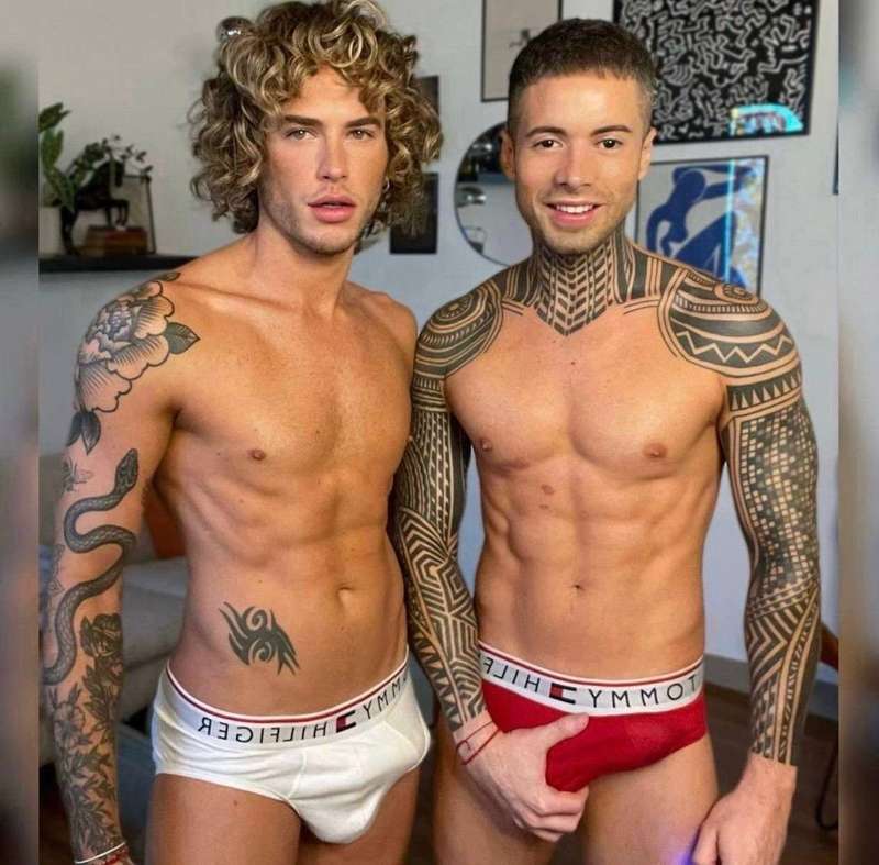   @jonymartins 🐰 HOLY WEEK SUPER SALE 🐰 60% OFF (for a limit.. 2