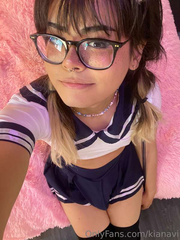 Quick photodump!!
I’m at the beach today so I don’t have too.. 14