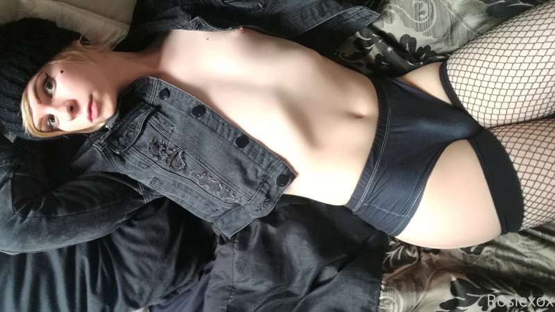Cum slut 5/? x lotta Selfie 5