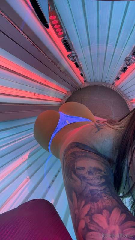 I love the sun so much i miss summer 🥹 2